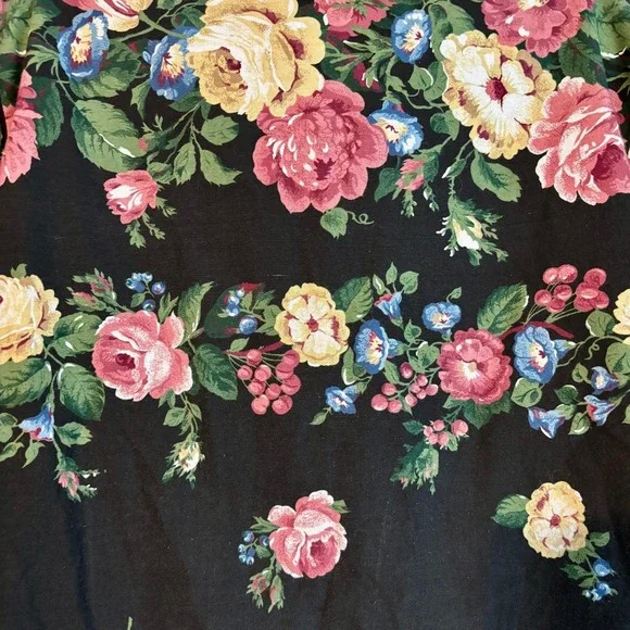 Sun River Button Up Blouse Women's Medium Black Whimsigoth Red Yellow Blue Roses - Picture 9 of 11